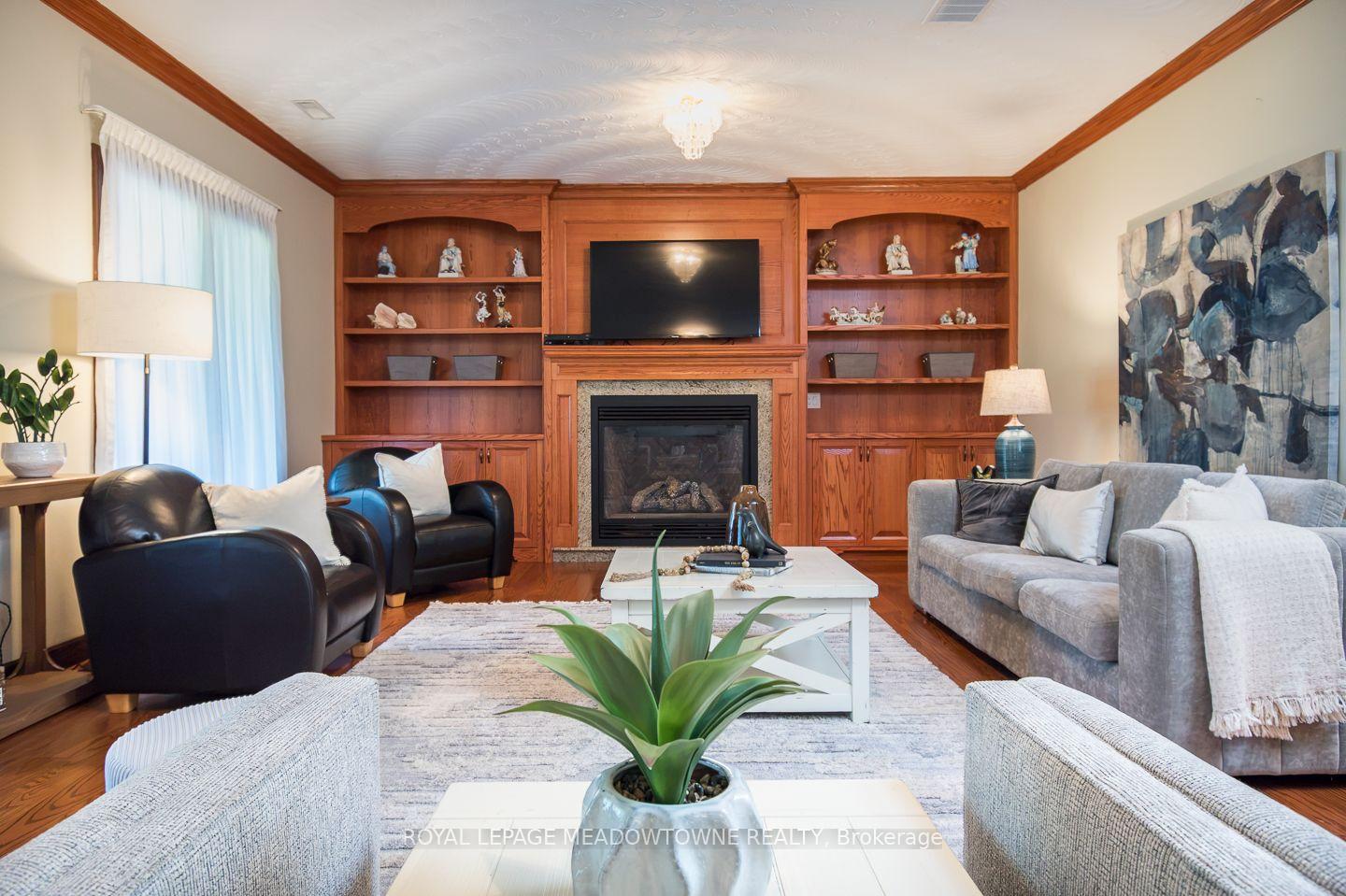 Photo 18 of 805 Centre Road, Hamilton, Rural Flamborough — HOMEH