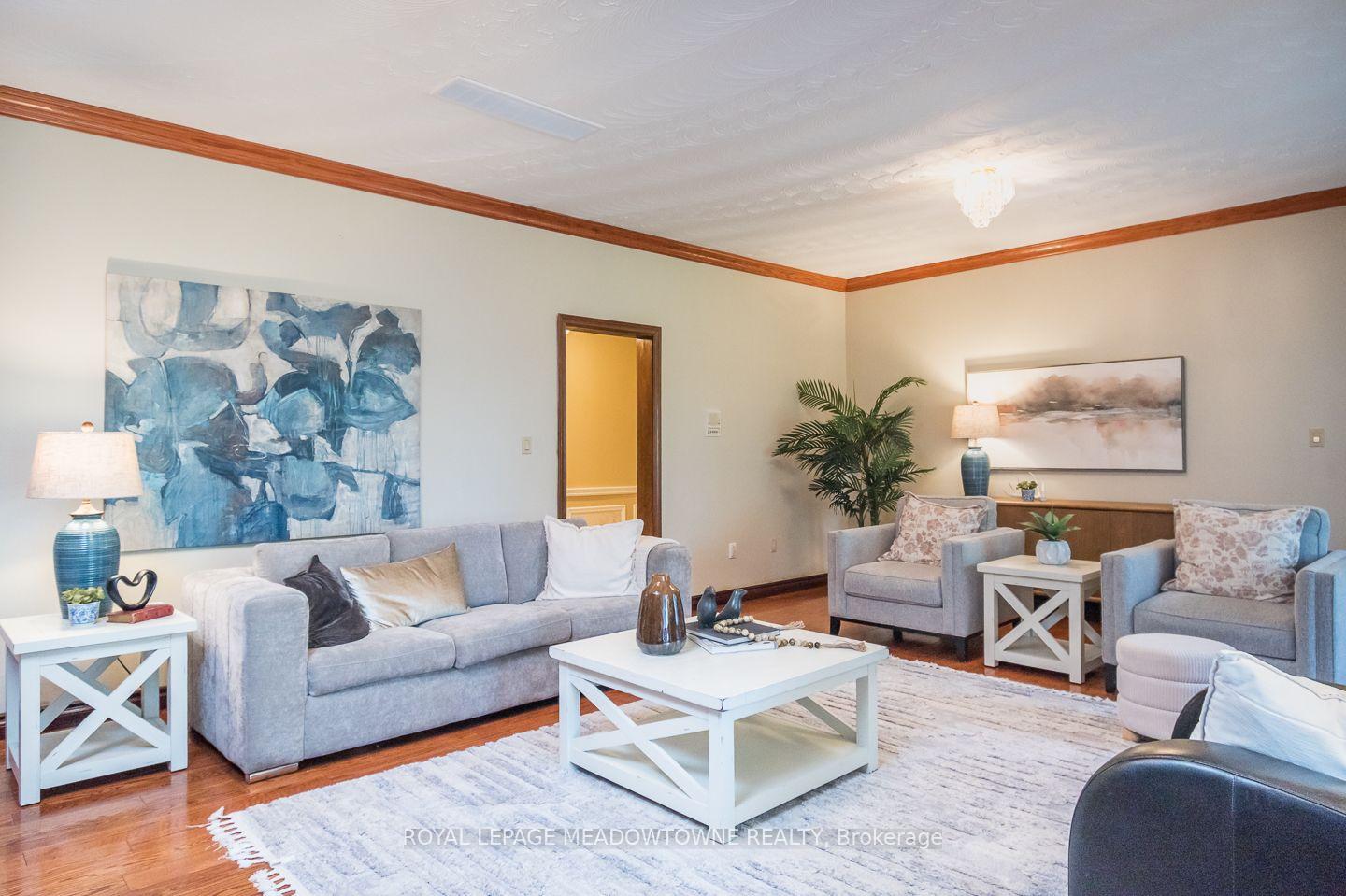 Photo 20 of 805 Centre Road, Hamilton, Rural Flamborough — HOMEH