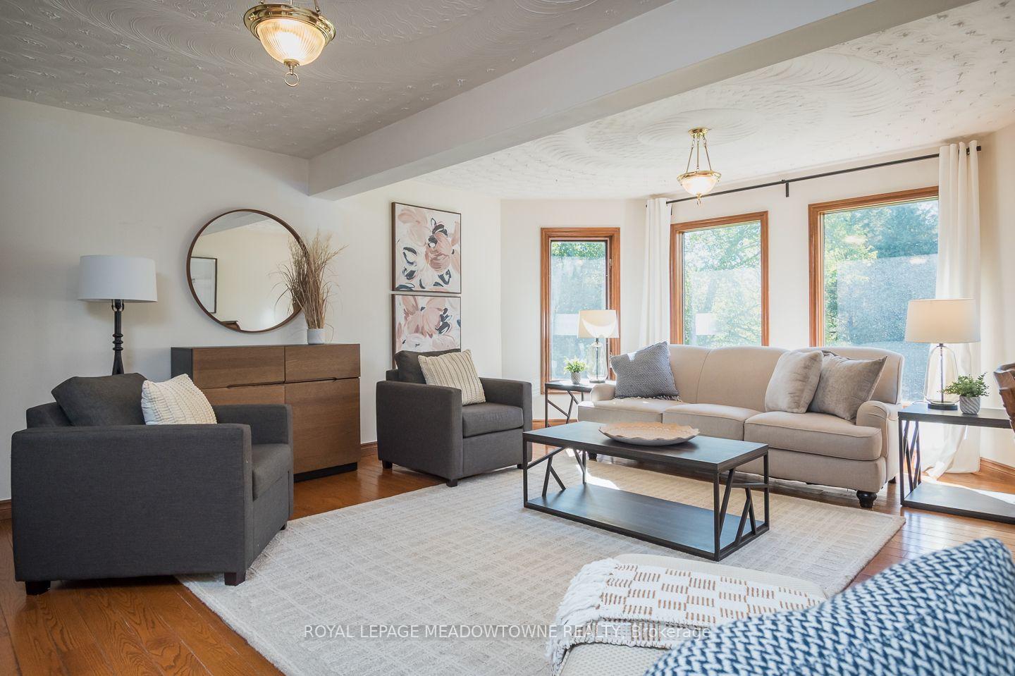 Photo 32 of 805 Centre Road, Hamilton, Rural Flamborough — HOMEH