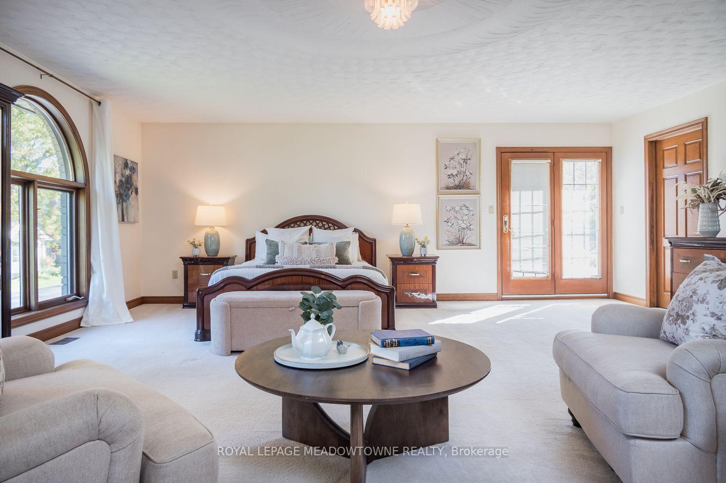 Photo 33 of 805 Centre Road, Hamilton, Rural Flamborough — HOMEH