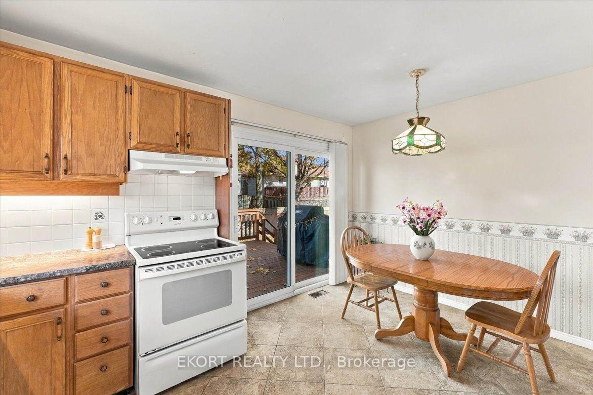 Photo 11 of 81 Parkview Heights, Quinte West, Trenton Ward — HOMEH