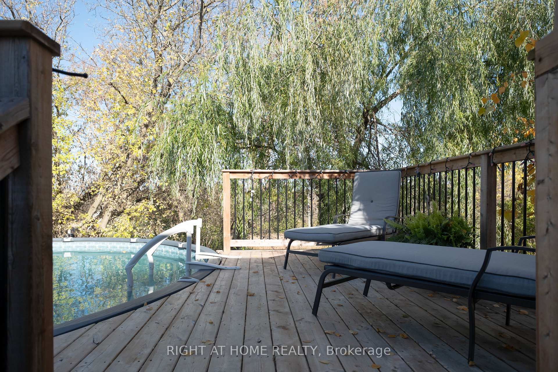 Photo 25 of 5 Stadaconna Street, McNab/Braeside, Mcnab/Braeside Twps — HOMEH