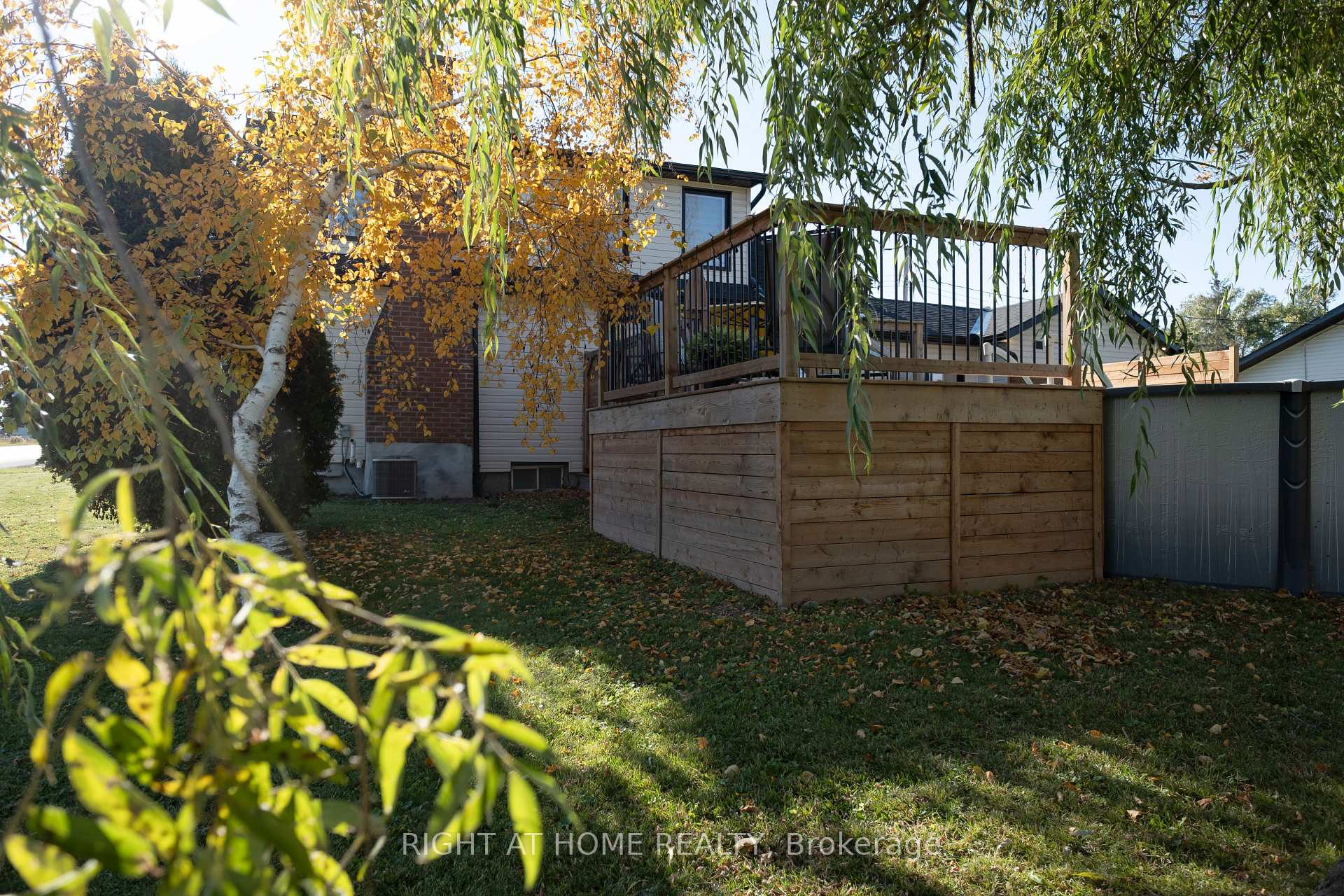 Photo 26 of 5 Stadaconna Street, McNab/Braeside, Mcnab/Braeside Twps — HOMEH