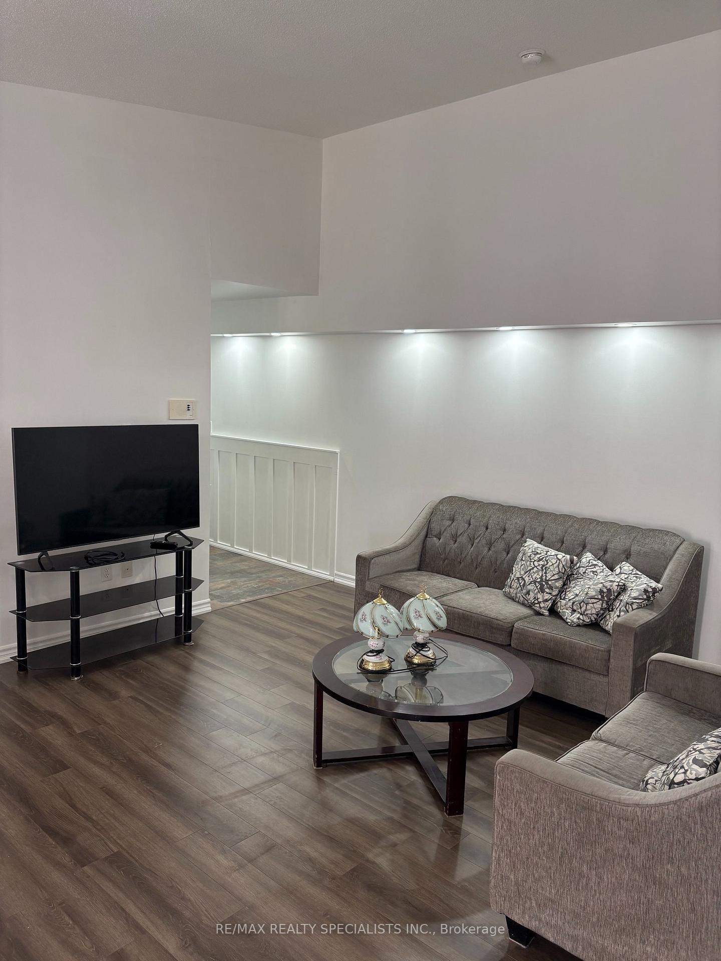 Photo 7 of Unit 402, 1340 Main Street E, Milton, Dempsey — HOMEH