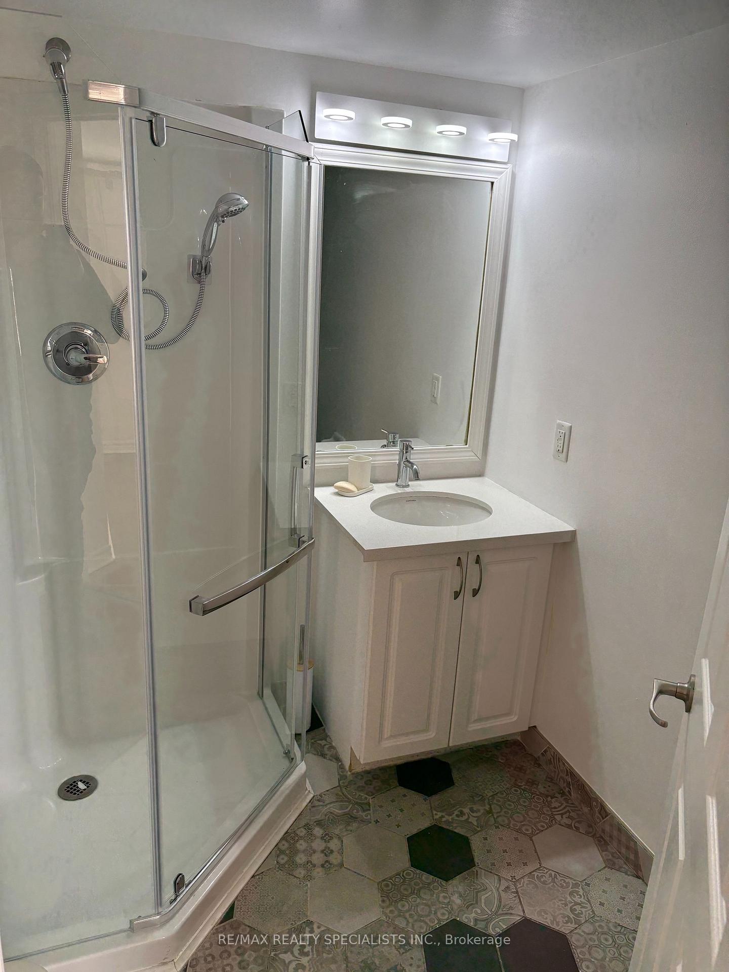 Photo 9 of Unit 402, 1340 Main Street E, Milton, Dempsey — HOMEH