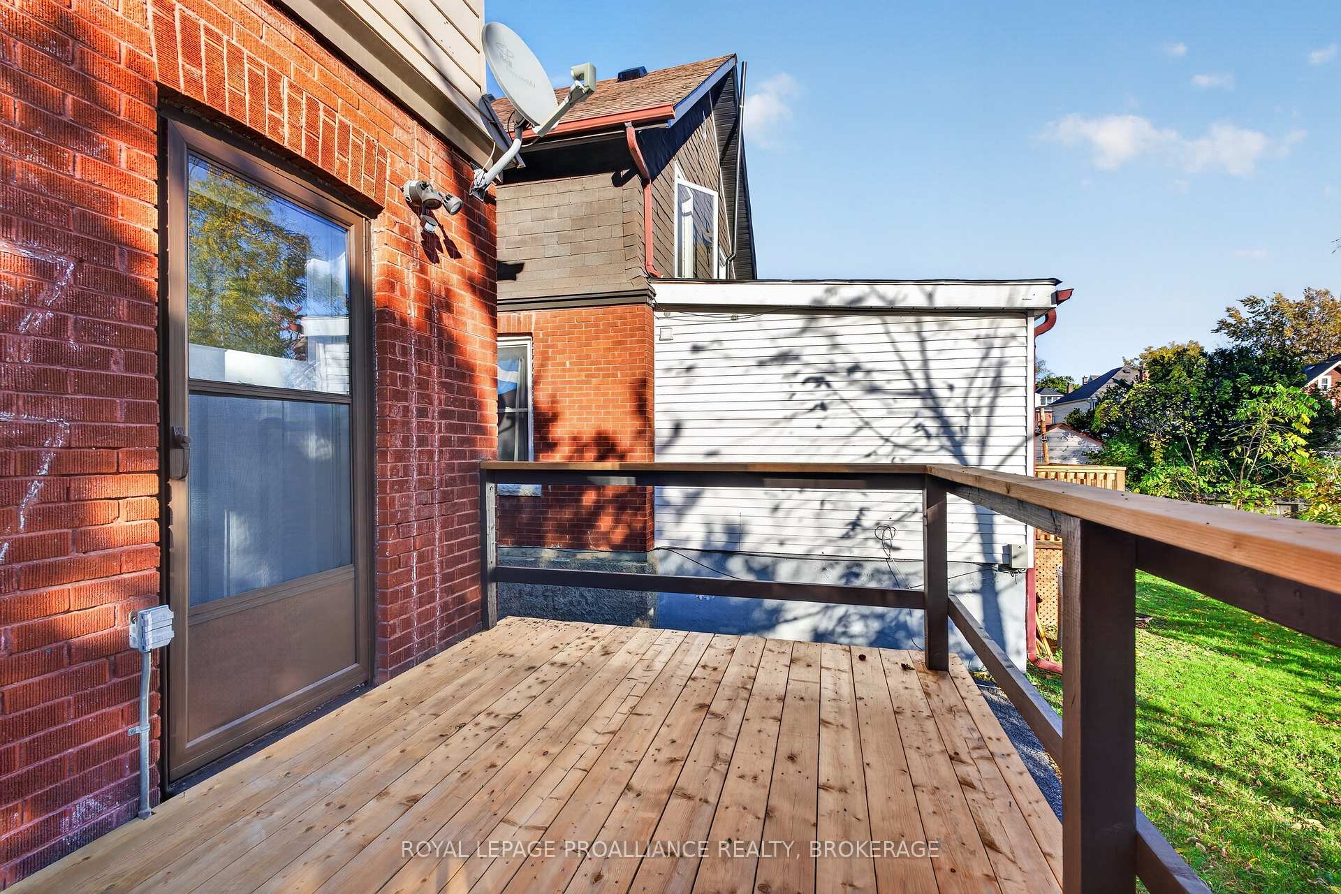 Photo 31 of 558 Brock Street, Kingston, Central City East — HOMEH