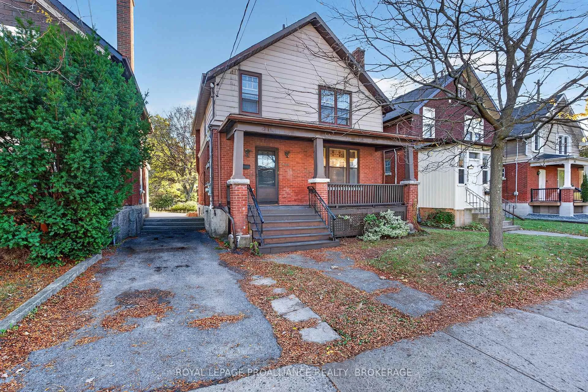 Photo 42 of 558 Brock Street, Kingston, Central City East — HOMEH