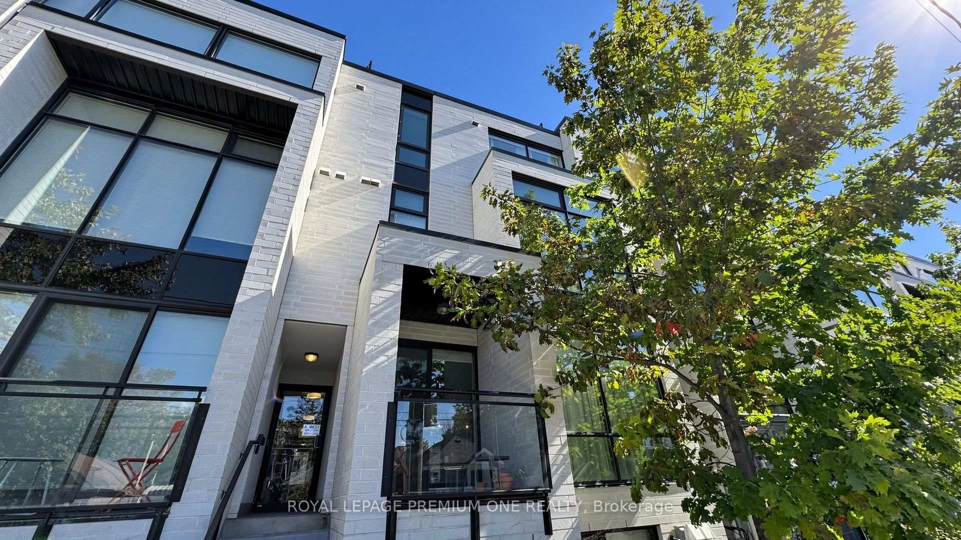 Photo 3 of Unit 203, 441 Jane Street, Toronto, Runnymede-Bloor West Village — HOMEH