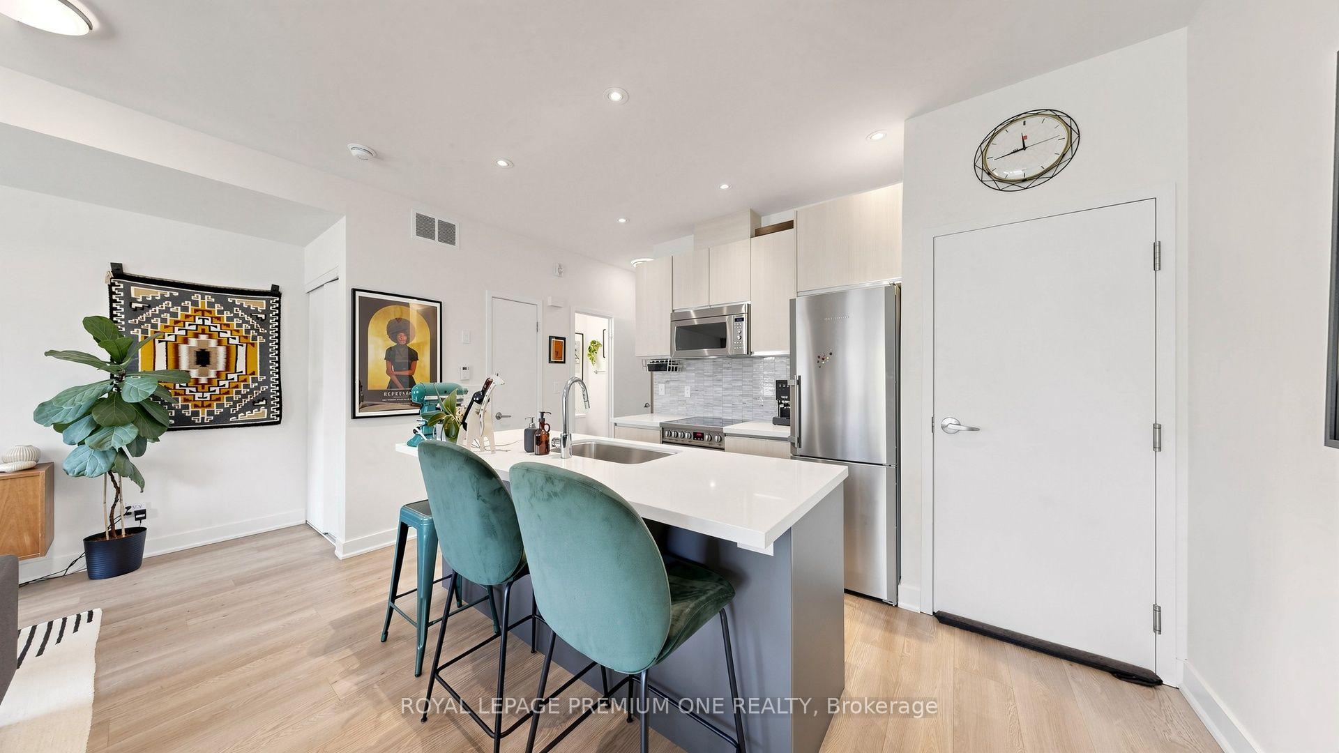 Photo 6 of Unit 203, 441 Jane Street, Toronto, Runnymede-Bloor West Village — HOMEH