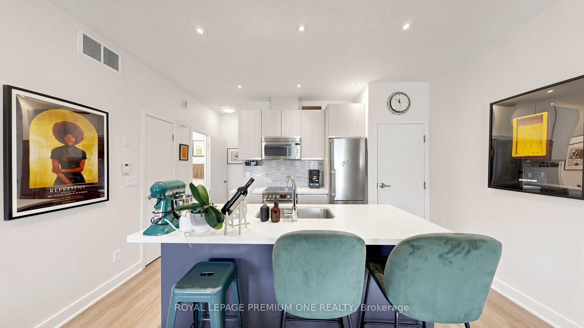 Photo 7 of Unit 203, 441 Jane Street, Toronto, Runnymede-Bloor West Village — HOMEH