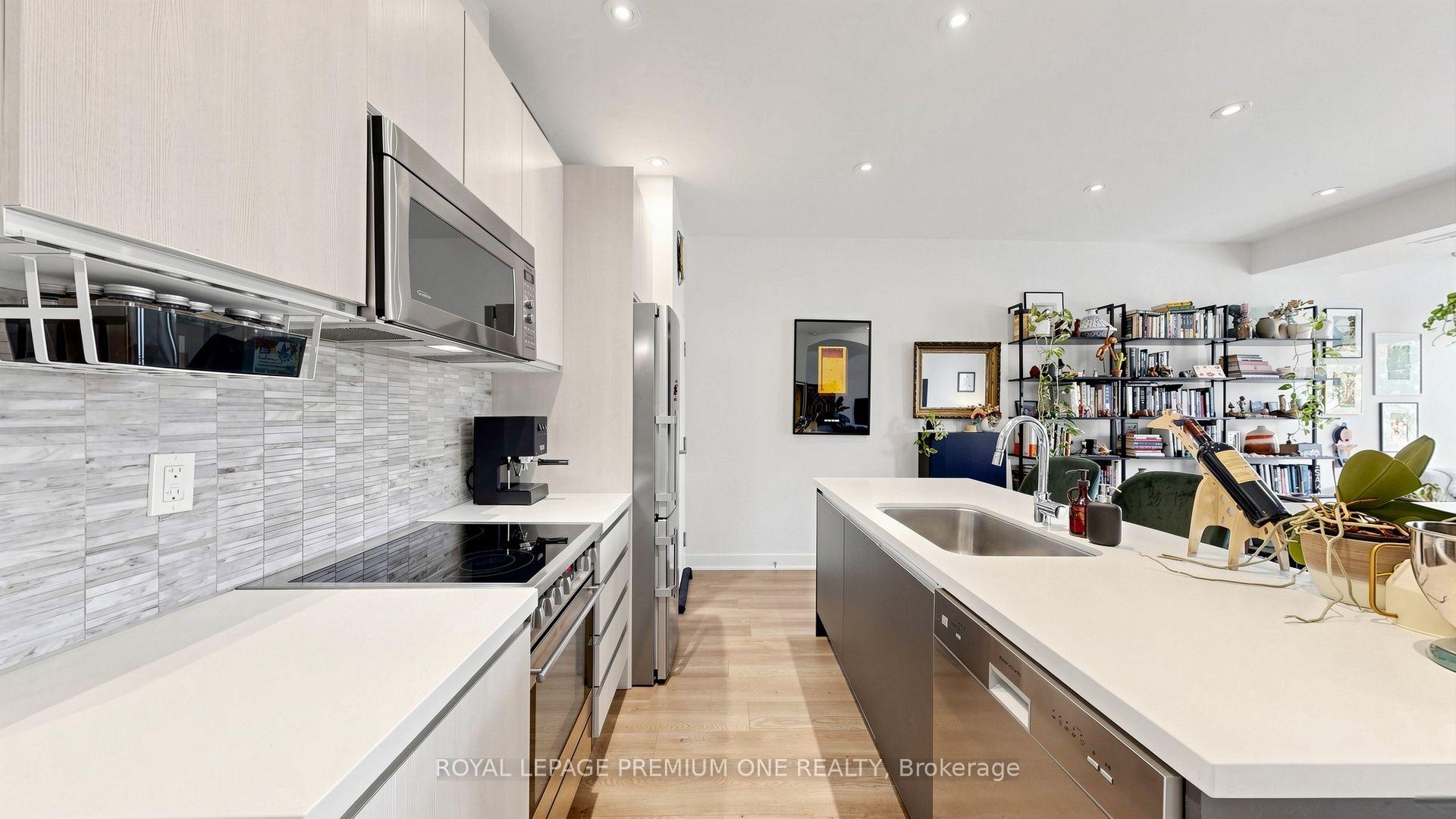 Photo 9 of Unit 203, 441 Jane Street, Toronto, Runnymede-Bloor West Village — HOMEH