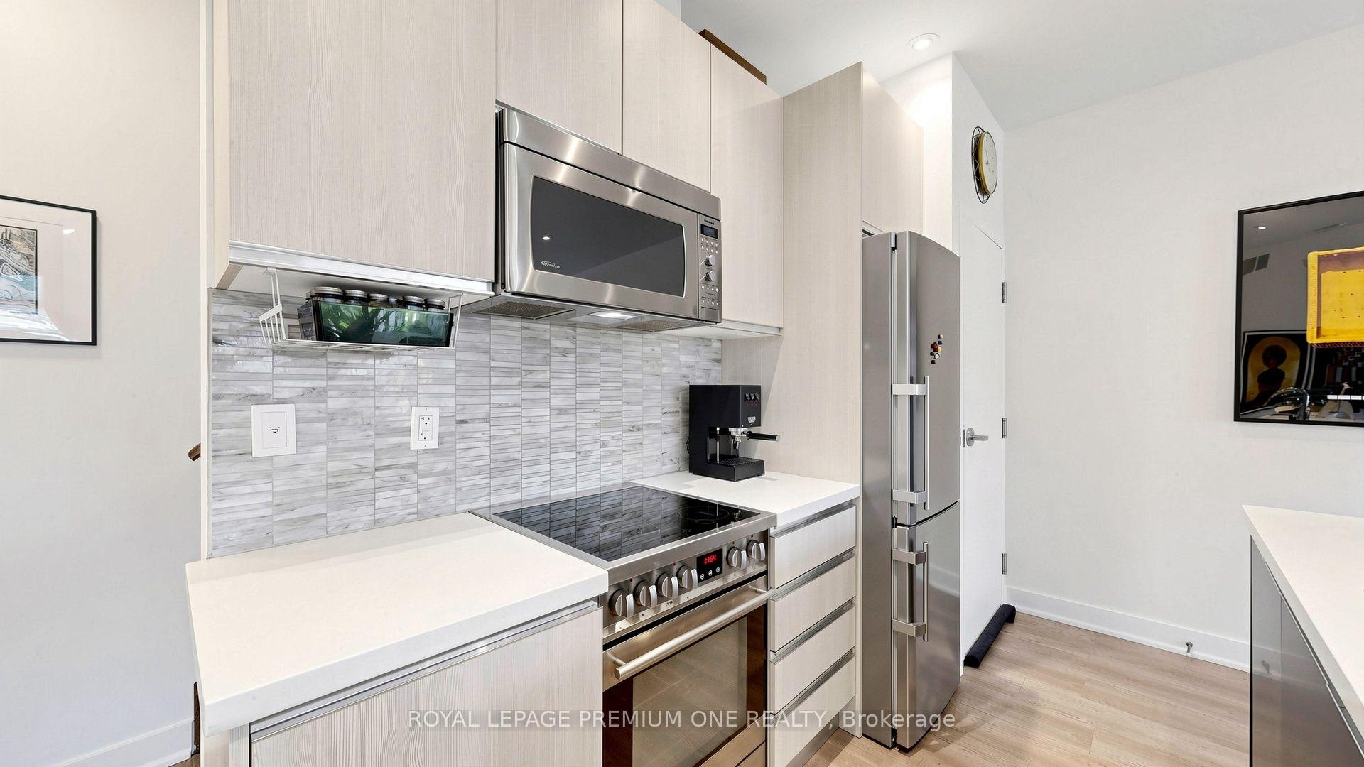 Photo 11 of Unit 203, 441 Jane Street, Toronto, Runnymede-Bloor West Village — HOMEH