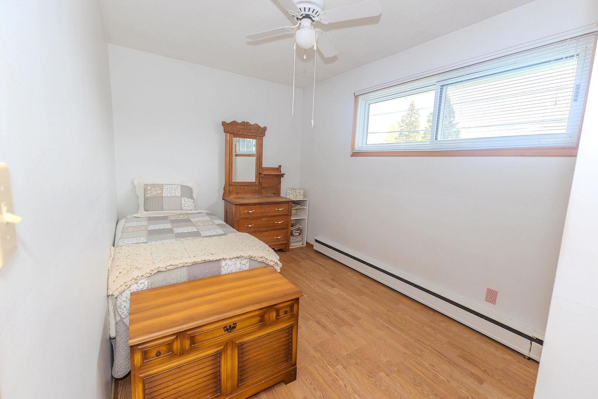 Photo 12 of 13 Pentagon Boulevard, Sault Ste Marie, Ward 3 — HOMEH