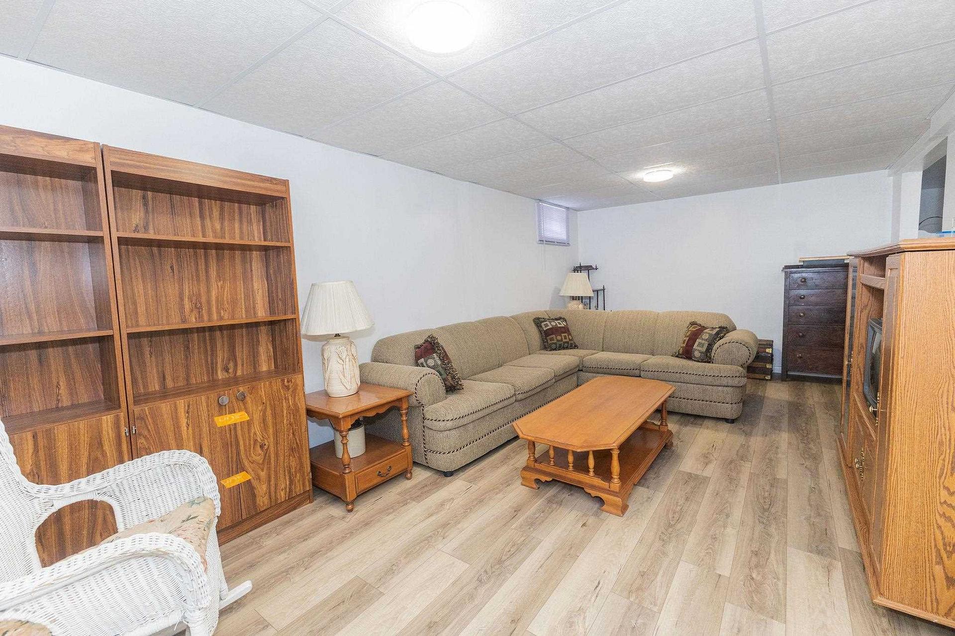 Photo 14 of 13 Pentagon Boulevard, Sault Ste Marie, Ward 3 — HOMEH