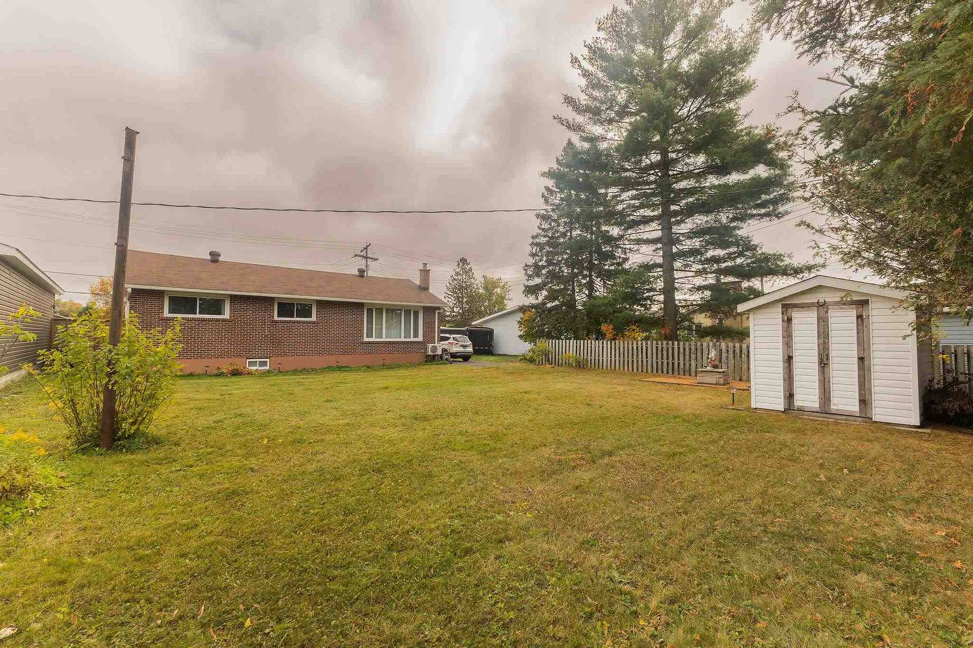 Photo 24 of 13 Pentagon Boulevard, Sault Ste Marie, Ward 3 — HOMEH