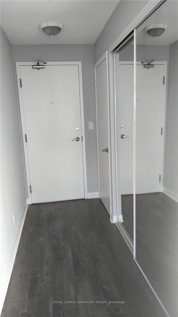 Photo 5 of Unit PH #1016, 600 Fleet Street, Toronto, Niagara — HOMEH