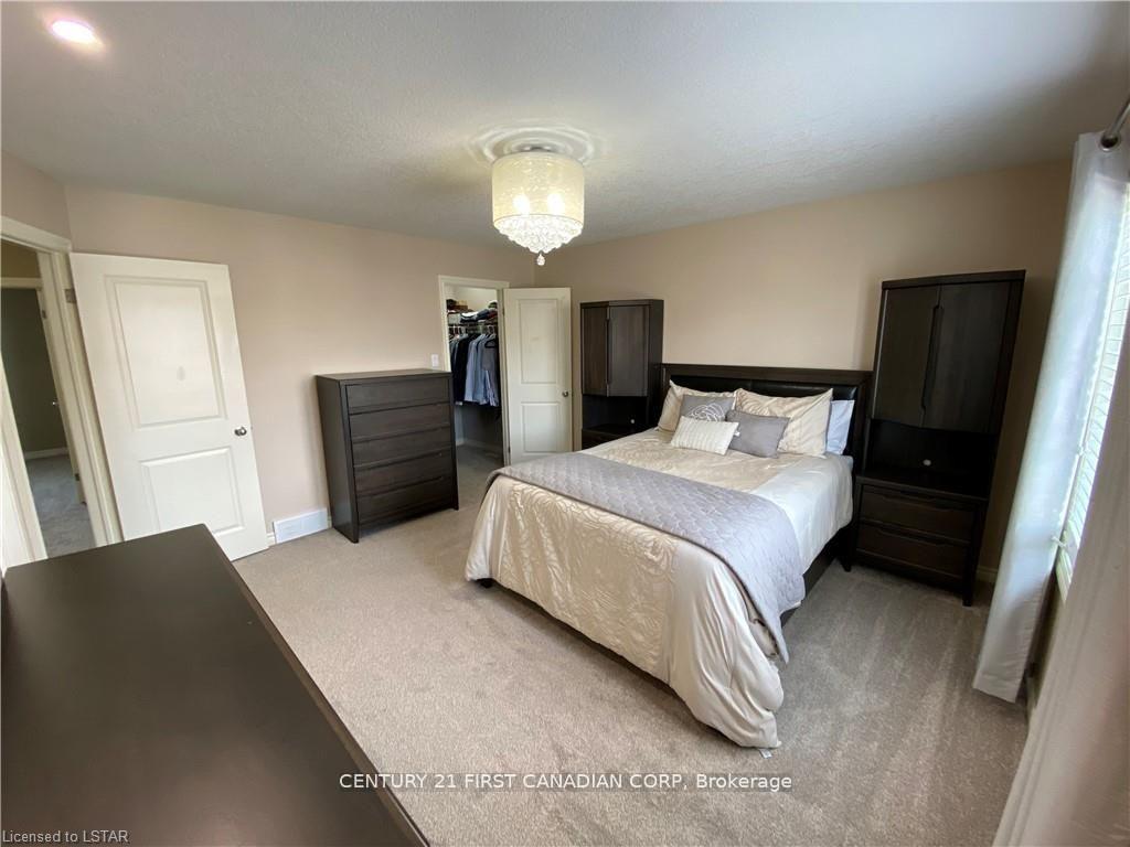 Photo 16 of Unit 17, 960 Bitterbush Crescent, London, North M — HOMEH