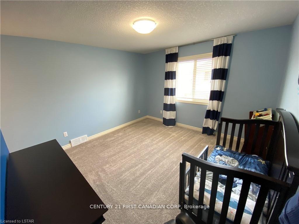Photo 19 of Unit 17, 960 Bitterbush Crescent, London, North M — HOMEH