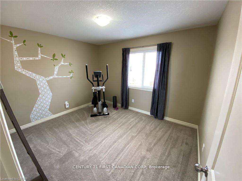 Photo 20 of Unit 17, 960 Bitterbush Crescent, London, North M — HOMEH