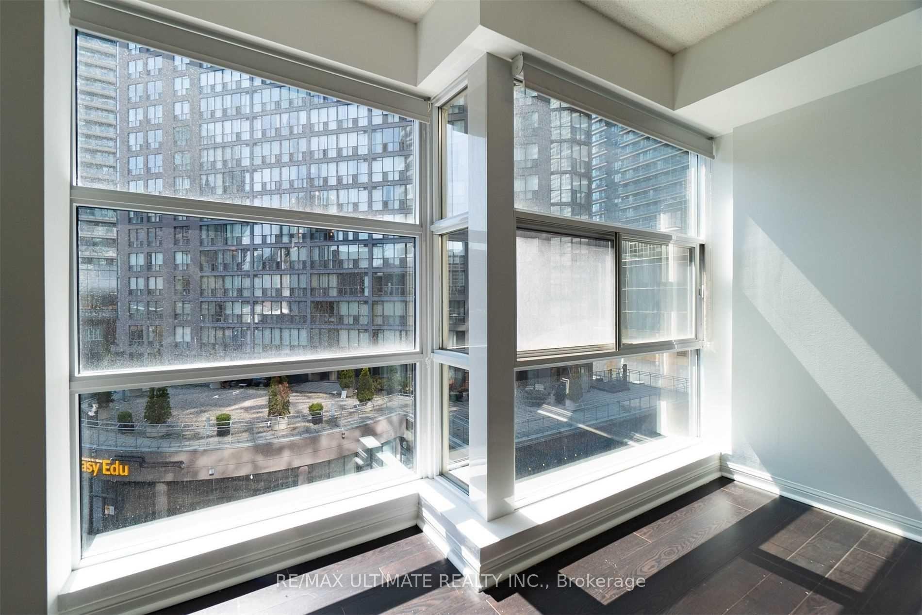 Photo 3 of Unit 401, 11 St Joseph Street, Toronto, Bay Street Corridor — HOMEH