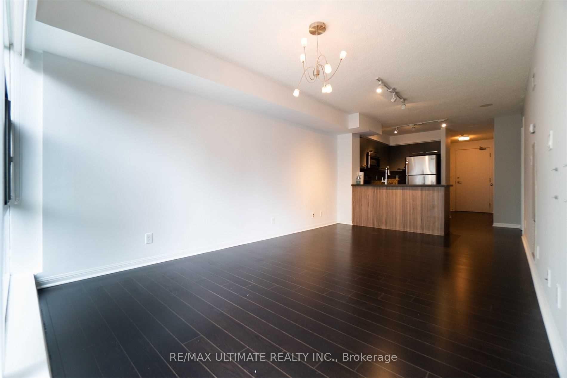 Photo 4 of Unit 401, 11 St Joseph Street, Toronto, Bay Street Corridor — HOMEH