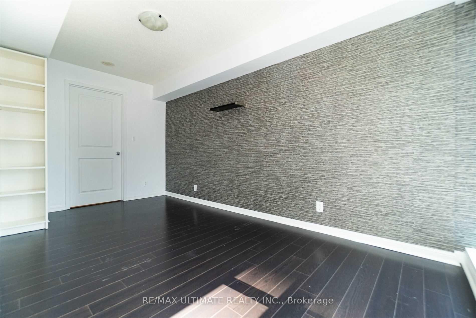 Photo 9 of Unit 401, 11 St Joseph Street, Toronto, Bay Street Corridor — HOMEH