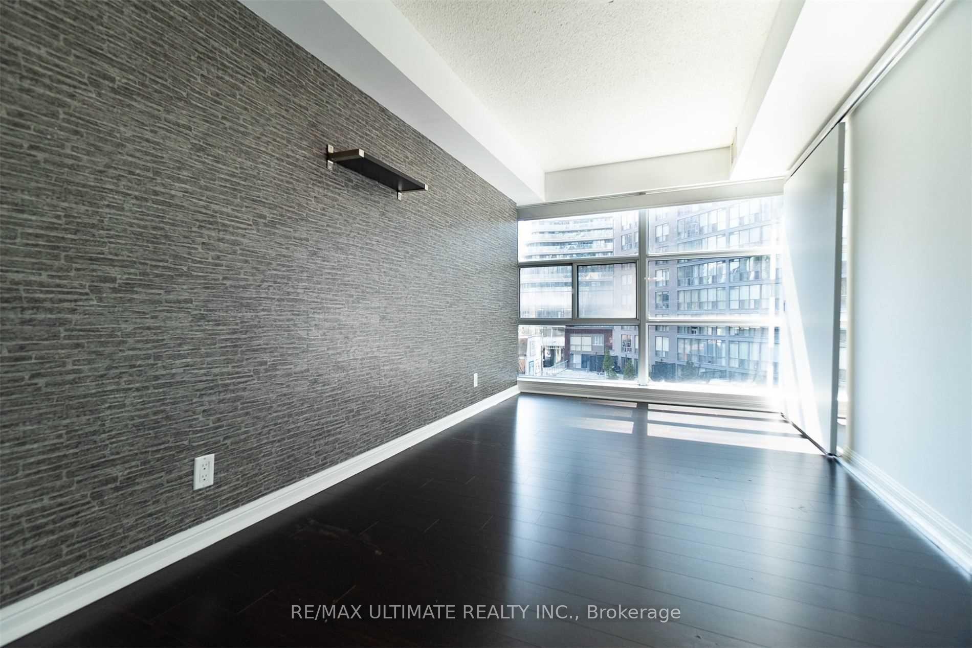 Photo 11 of Unit 401, 11 St Joseph Street, Toronto, Bay Street Corridor — HOMEH