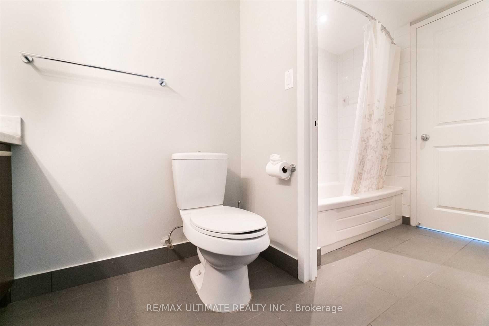 Photo 14 of Unit 401, 11 St Joseph Street, Toronto, Bay Street Corridor — HOMEH