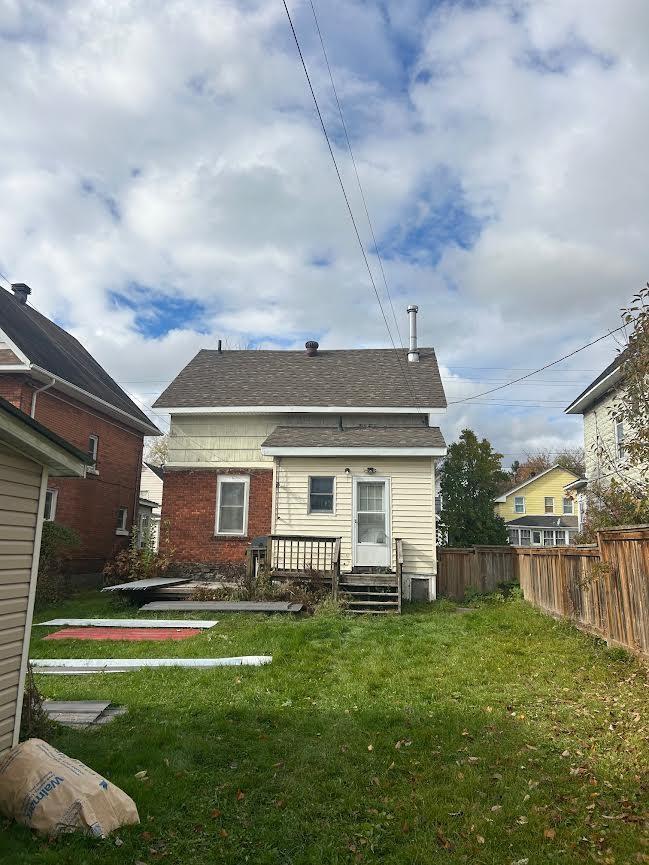 Photo 2 of 250 John Street, Sault Ste Marie, Ward 2 — HOMEH