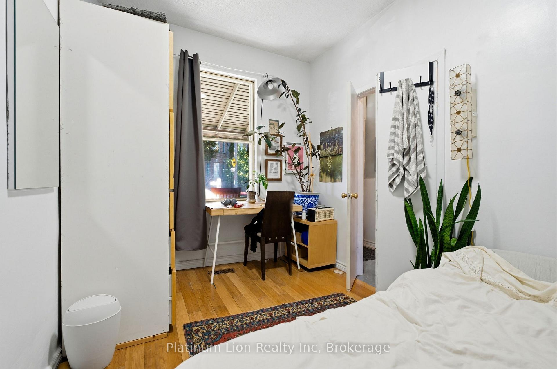 Photo 7 of 139 Euclid Avenue, Toronto, Trinity-Bellwoods — HOMEH