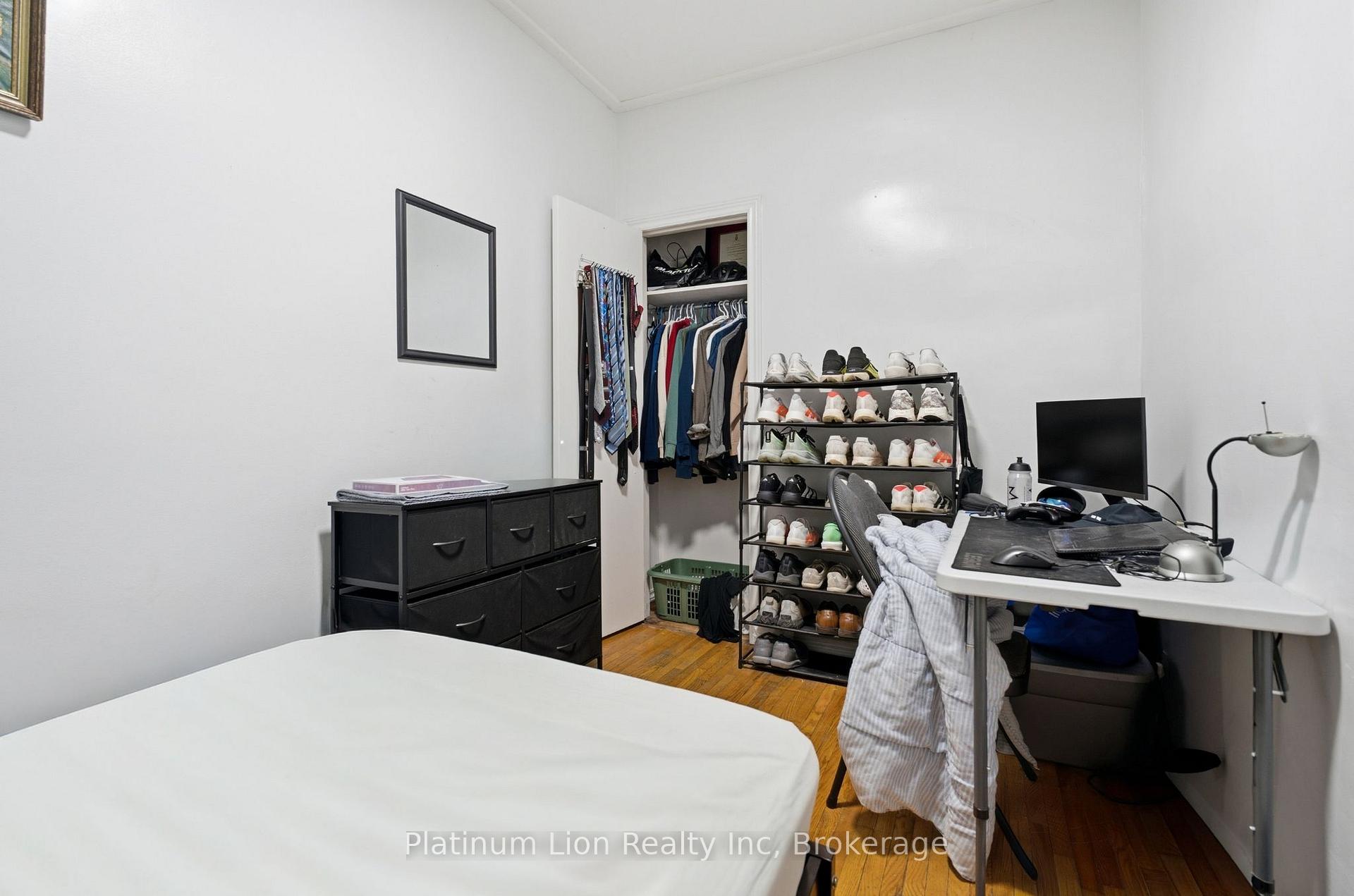 Photo 10 of 139 Euclid Avenue, Toronto, Trinity-Bellwoods — HOMEH
