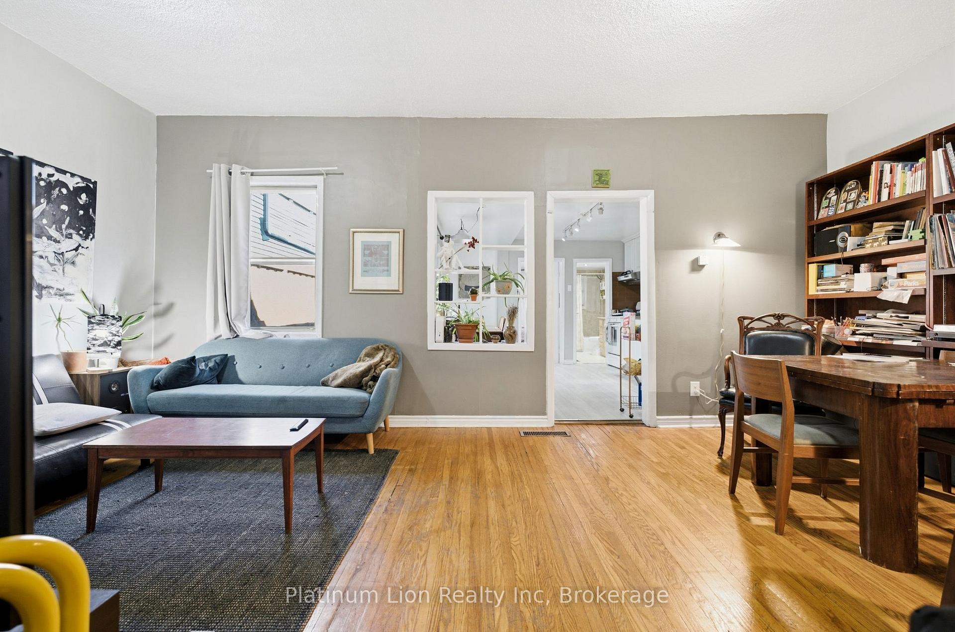 Photo 13 of 139 Euclid Avenue, Toronto, Trinity-Bellwoods — HOMEH