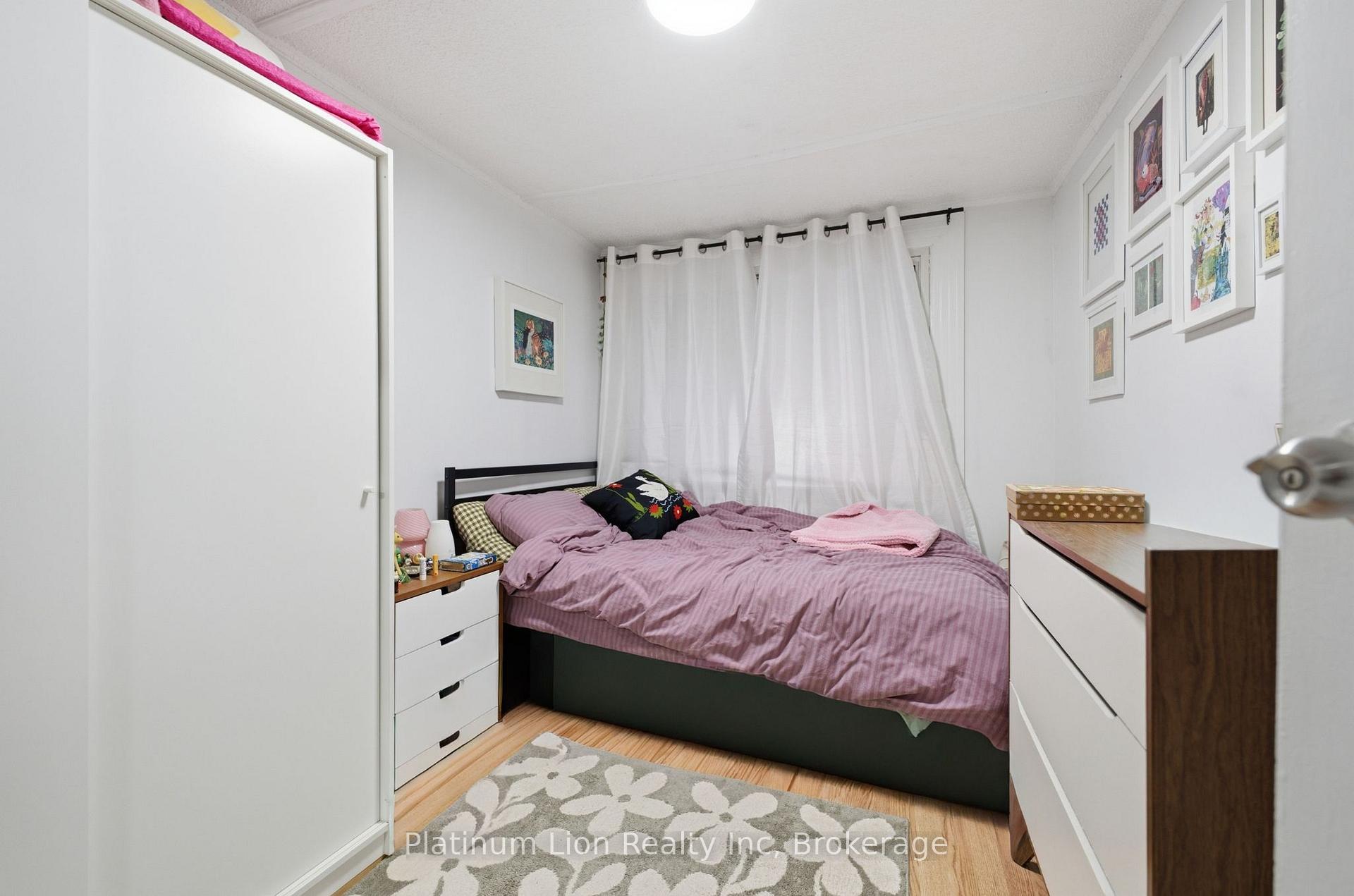 Photo 17 of 139 Euclid Avenue, Toronto, Trinity-Bellwoods — HOMEH