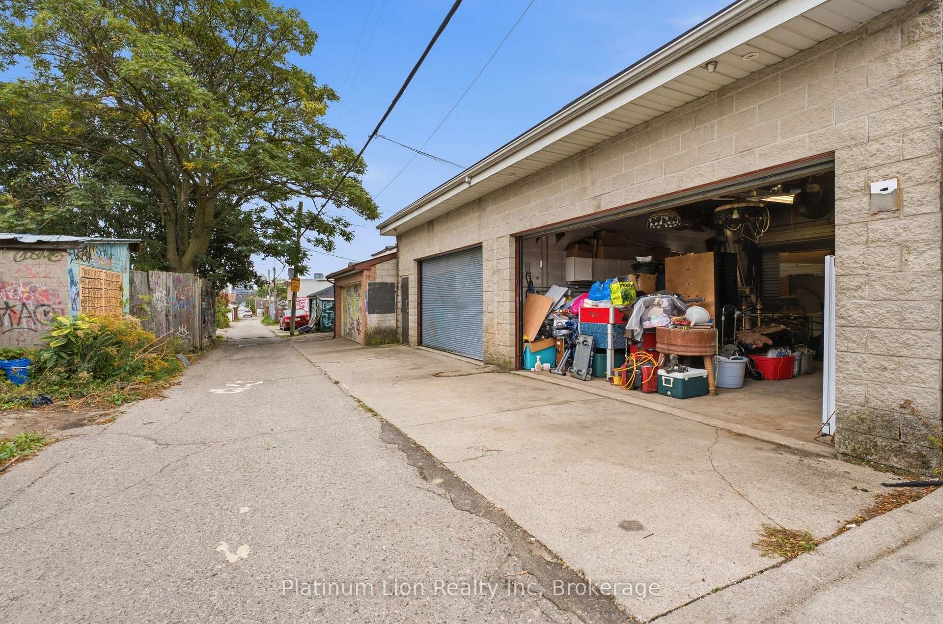 Photo 29 of 139 Euclid Avenue, Toronto, Trinity-Bellwoods — HOMEH