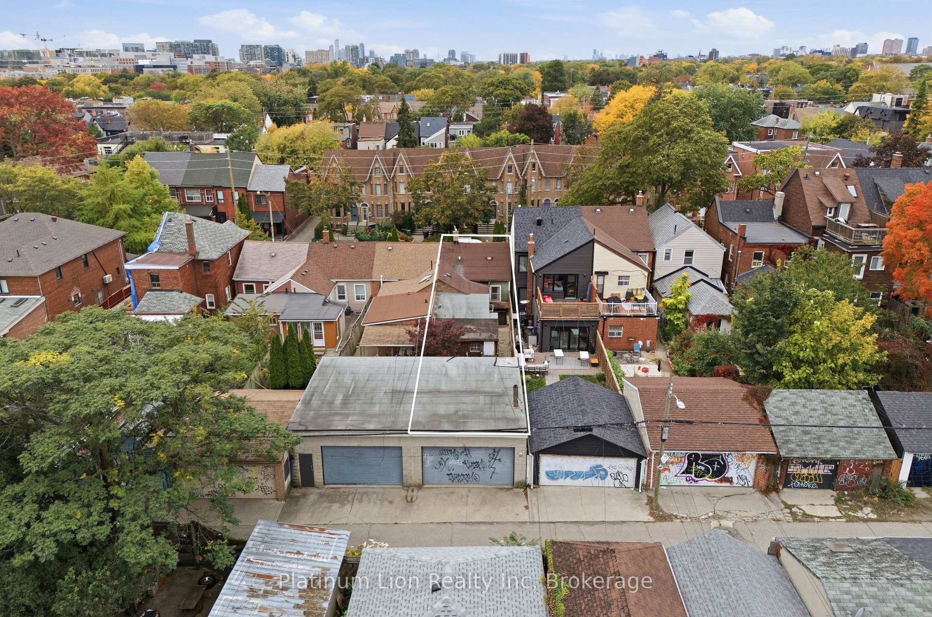 Photo 33 of 139 Euclid Avenue, Toronto, Trinity-Bellwoods — HOMEH