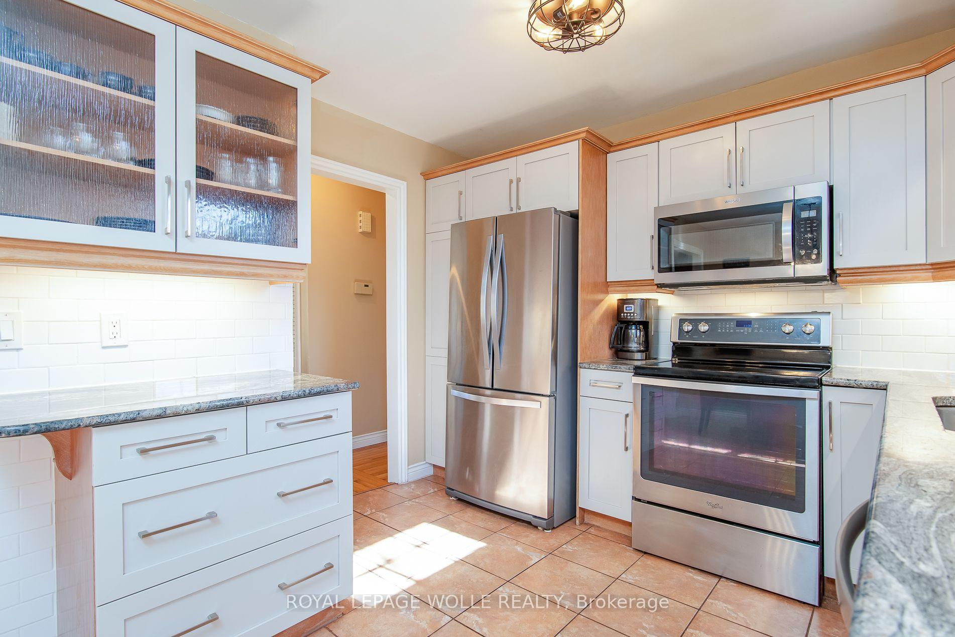 Photo 19 of 118 Wheatfield Crescent, Kitchener, Pioneer Park — HOMEH