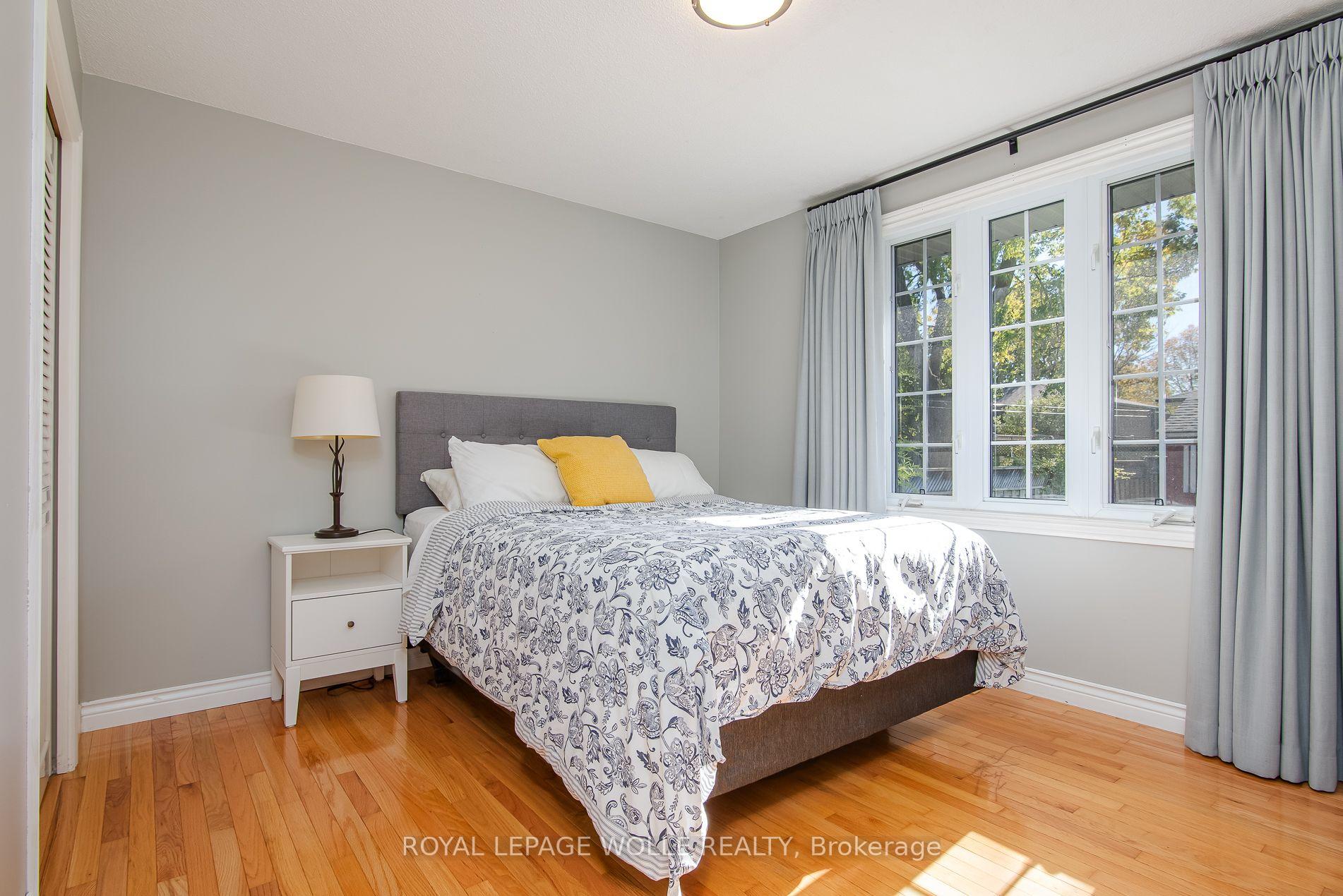 Photo 21 of 118 Wheatfield Crescent, Kitchener, Pioneer Park — HOMEH