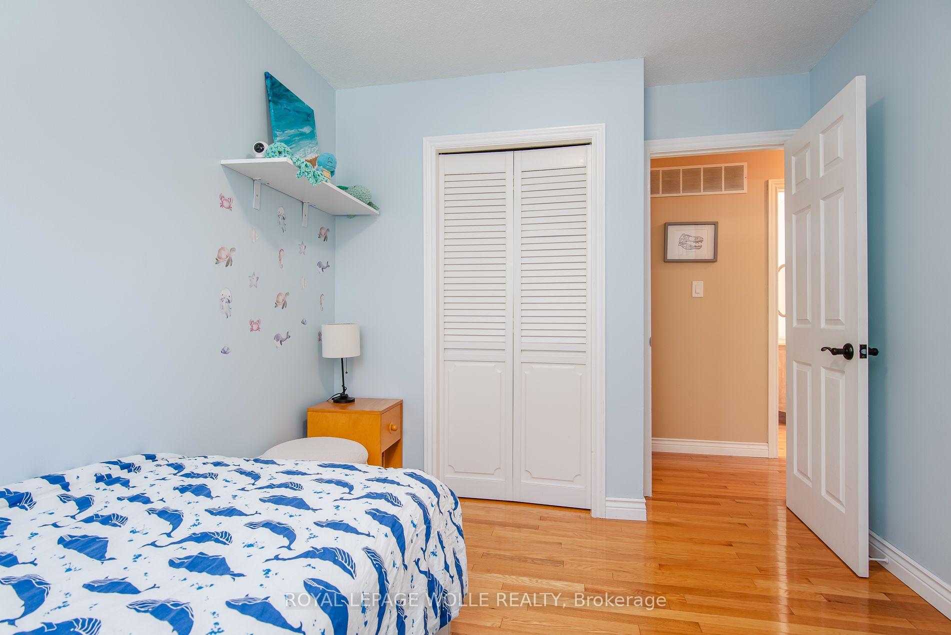 Photo 26 of 118 Wheatfield Crescent, Kitchener, Pioneer Park — HOMEH