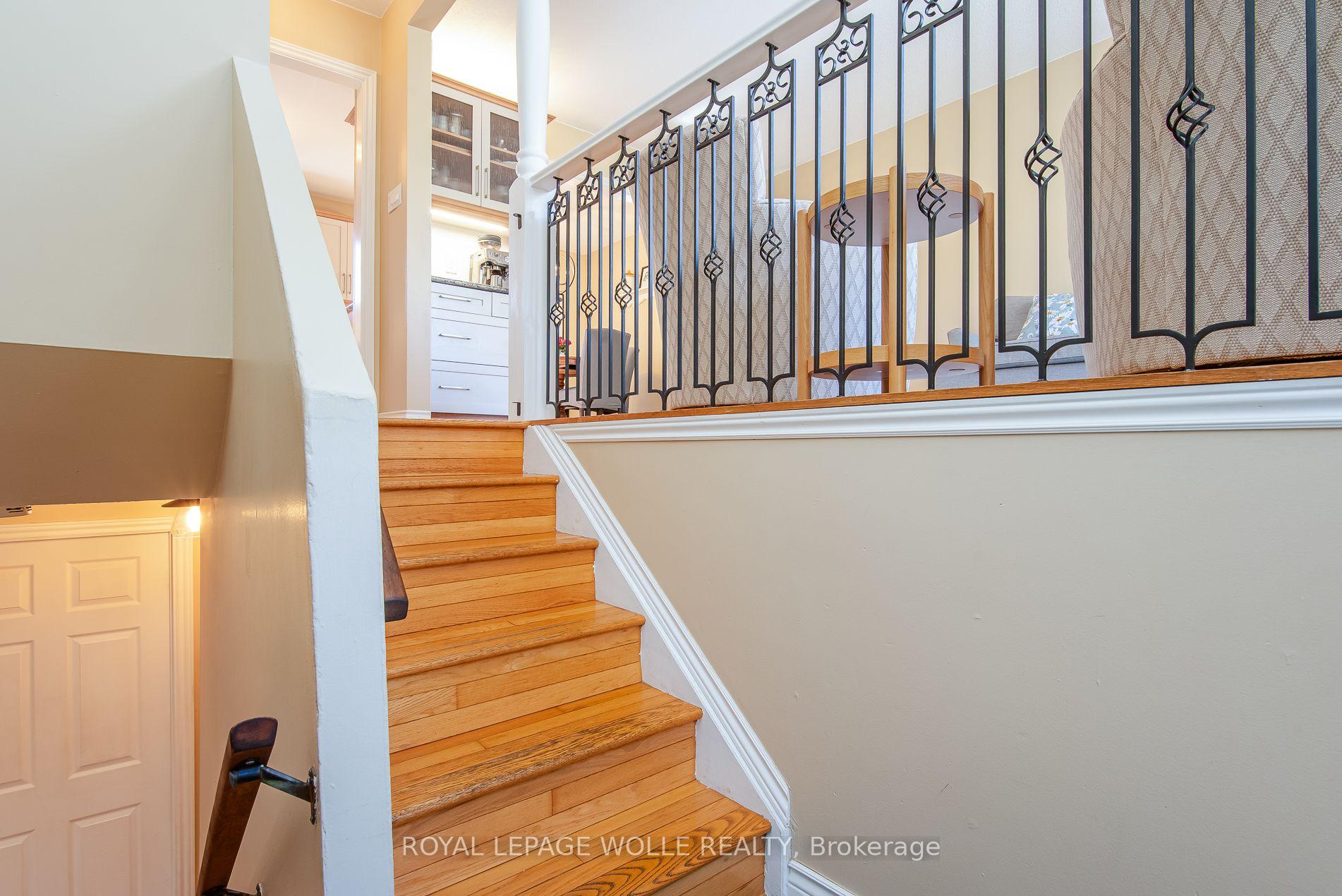 Photo 29 of 118 Wheatfield Crescent, Kitchener, Pioneer Park — HOMEH