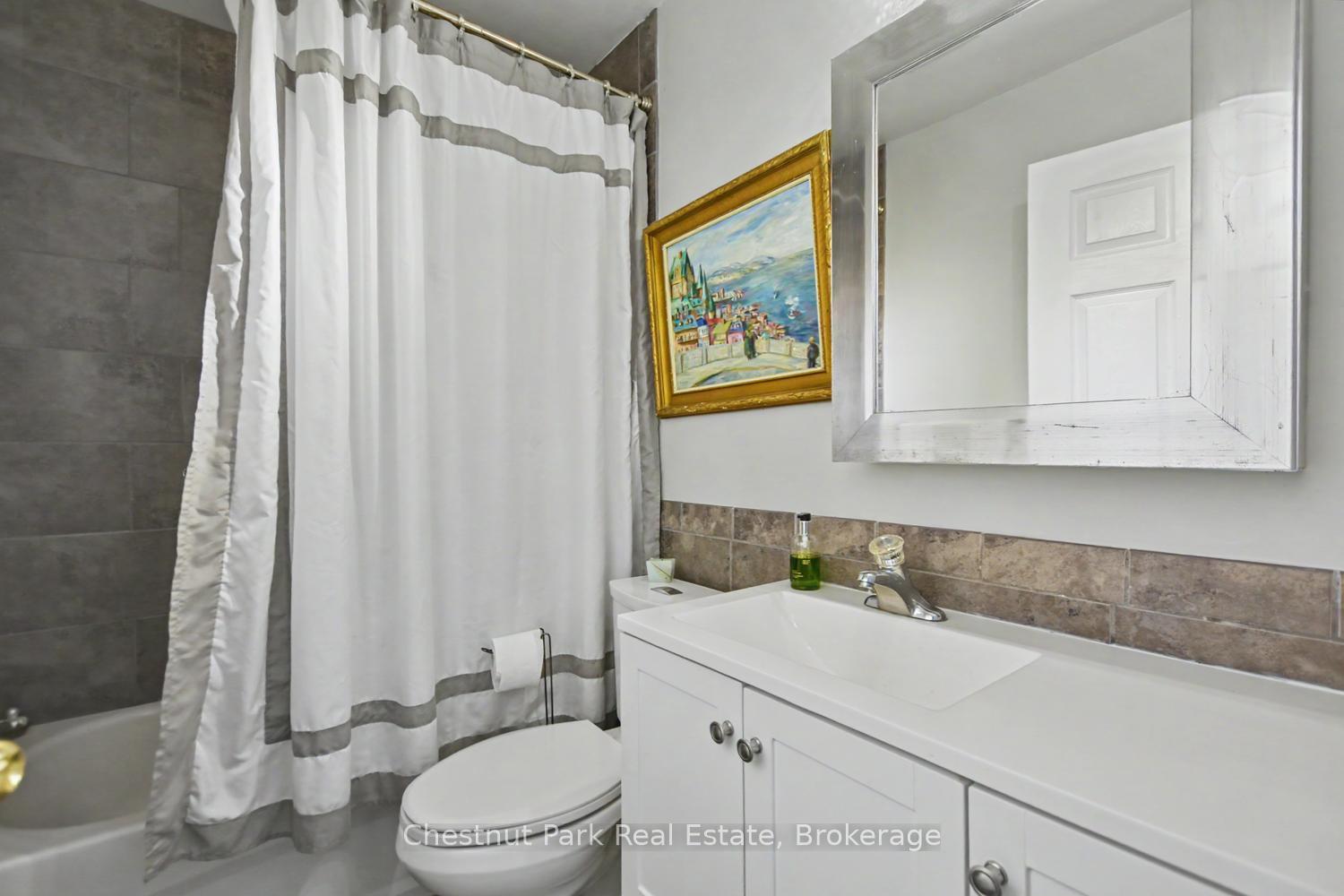 Photo 20 of 491 Minnesota Street, Collingwood — HOMEH