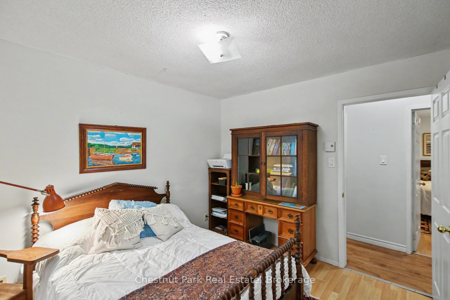 Photo 22 of 491 Minnesota Street, Collingwood — HOMEH