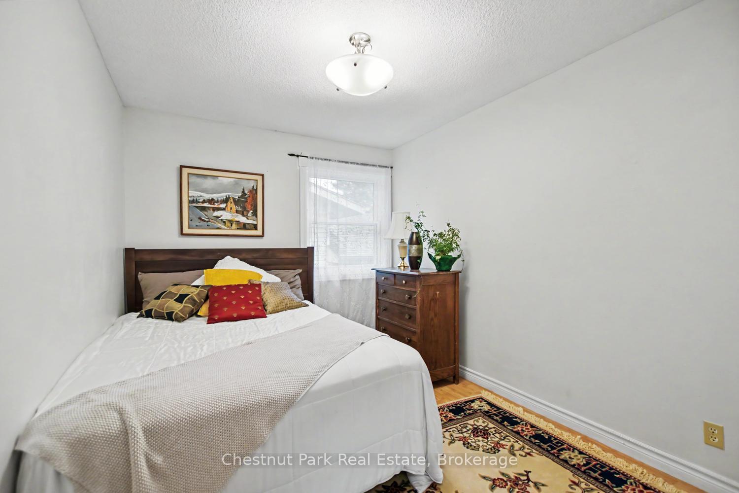 Photo 23 of 491 Minnesota Street, Collingwood — HOMEH