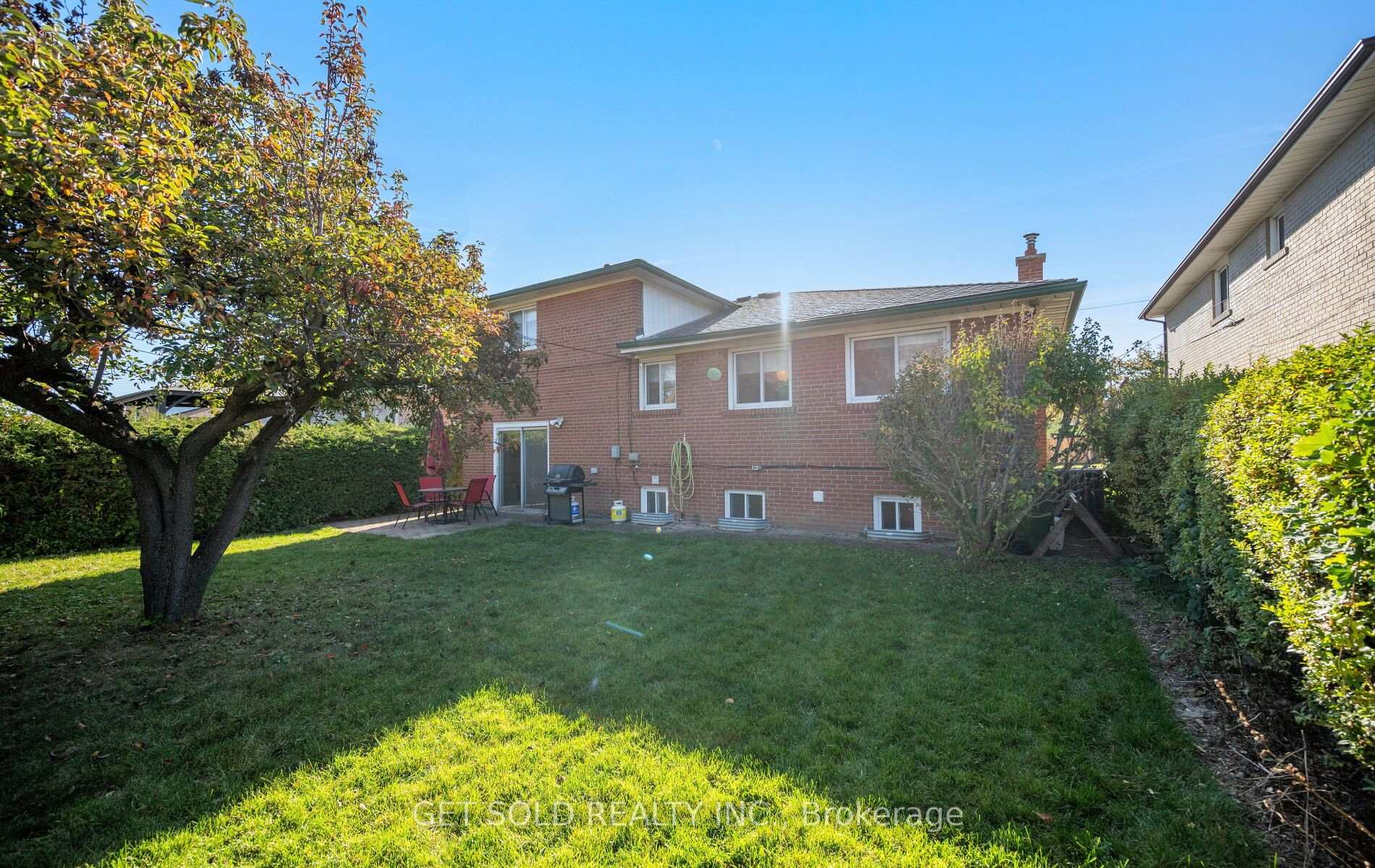 Photo 45 of 6 Marcel Road, Etobicoke, Rexdale-Kipling — HOMEH