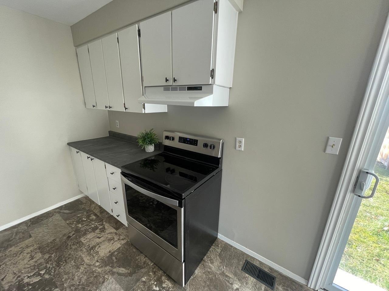Photo 5 of 11 Forest Place, Elliot Lake — HOMEH