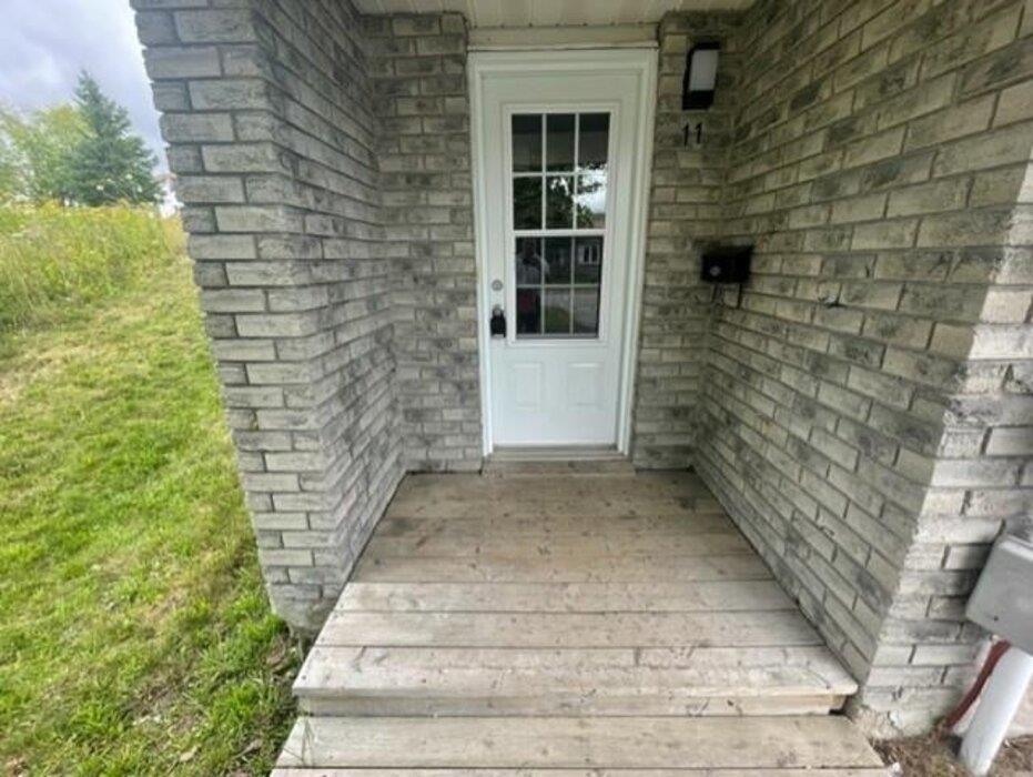 Photo 21 of 11 Forest Place, Elliot Lake — HOMEH