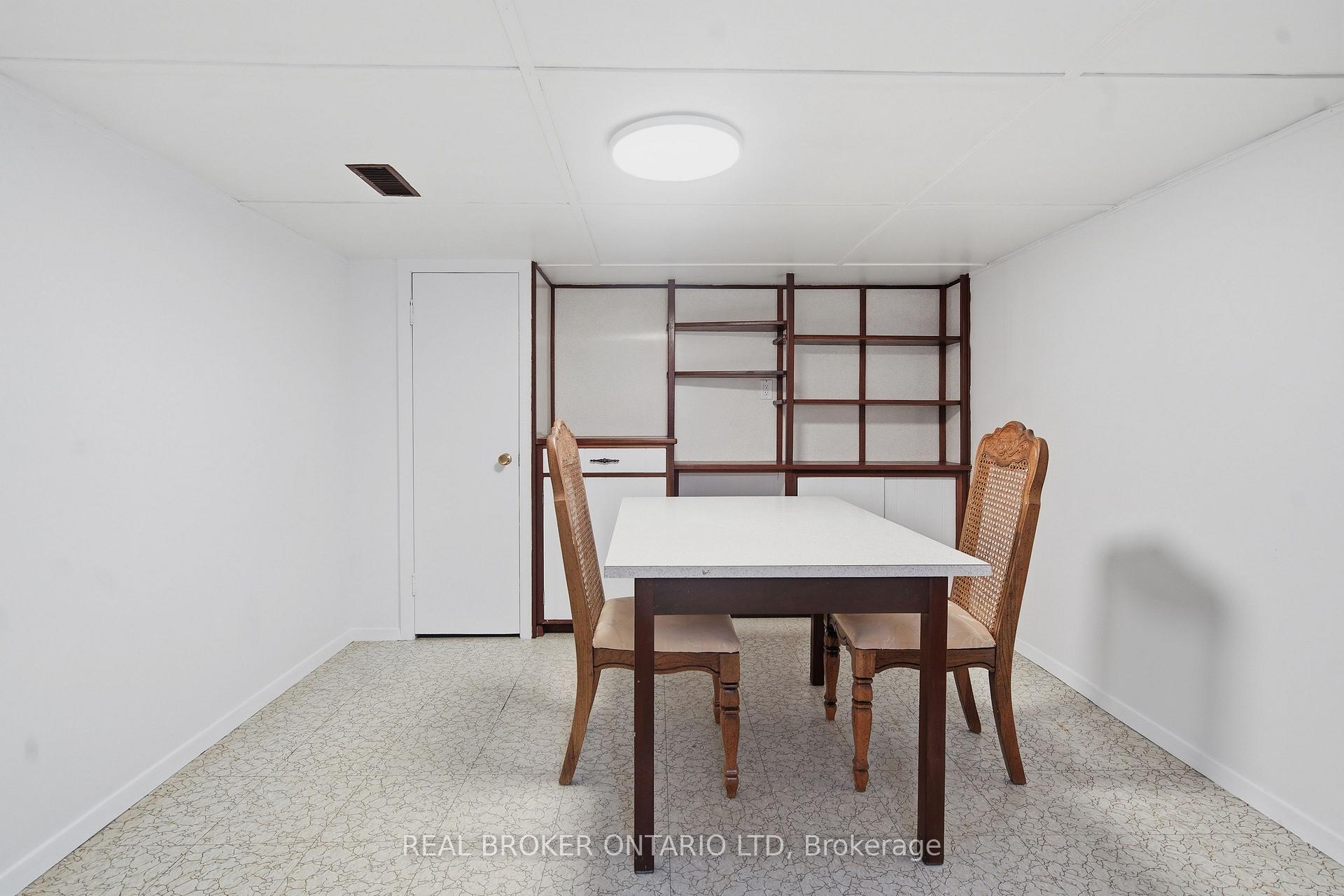 Photo 30 of 908 William Street, London, East B — HOMEH