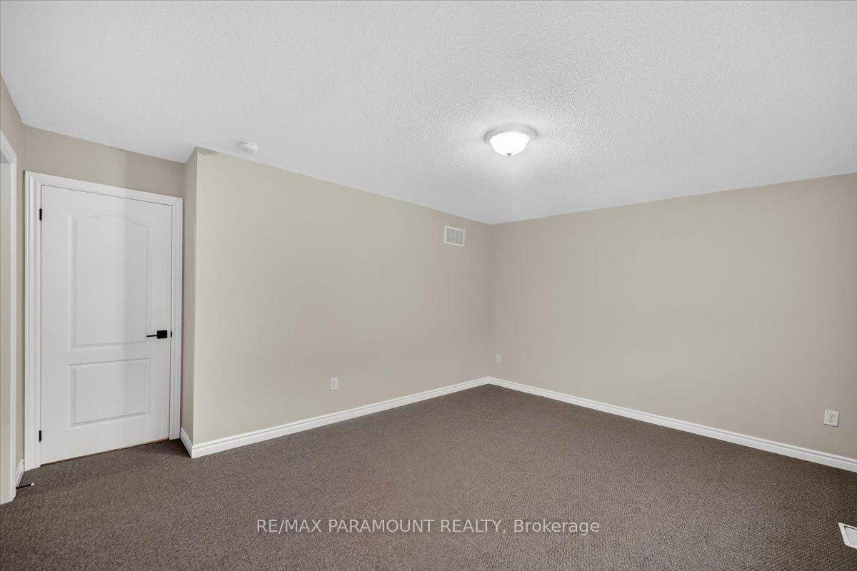 Photo 19 of 61 Tracey Lane E, Collingwood — HOMEH