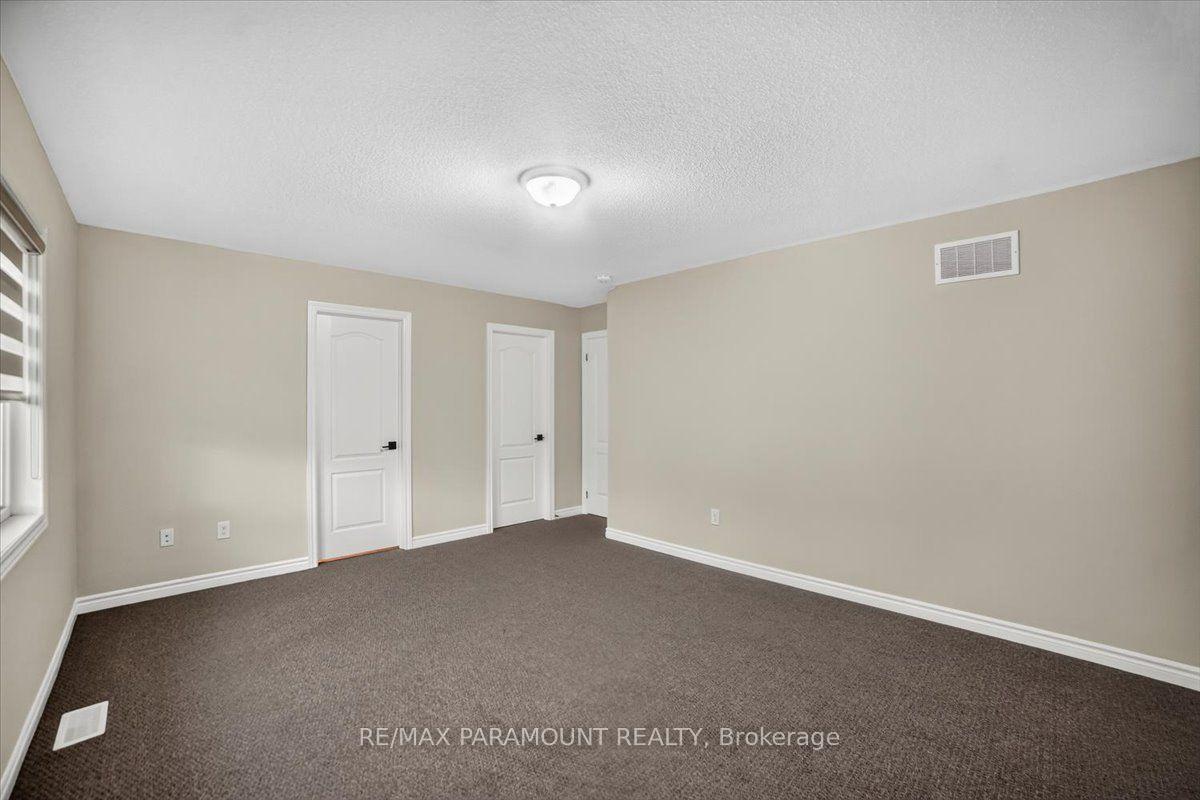 Photo 20 of 61 Tracey Lane E, Collingwood — HOMEH