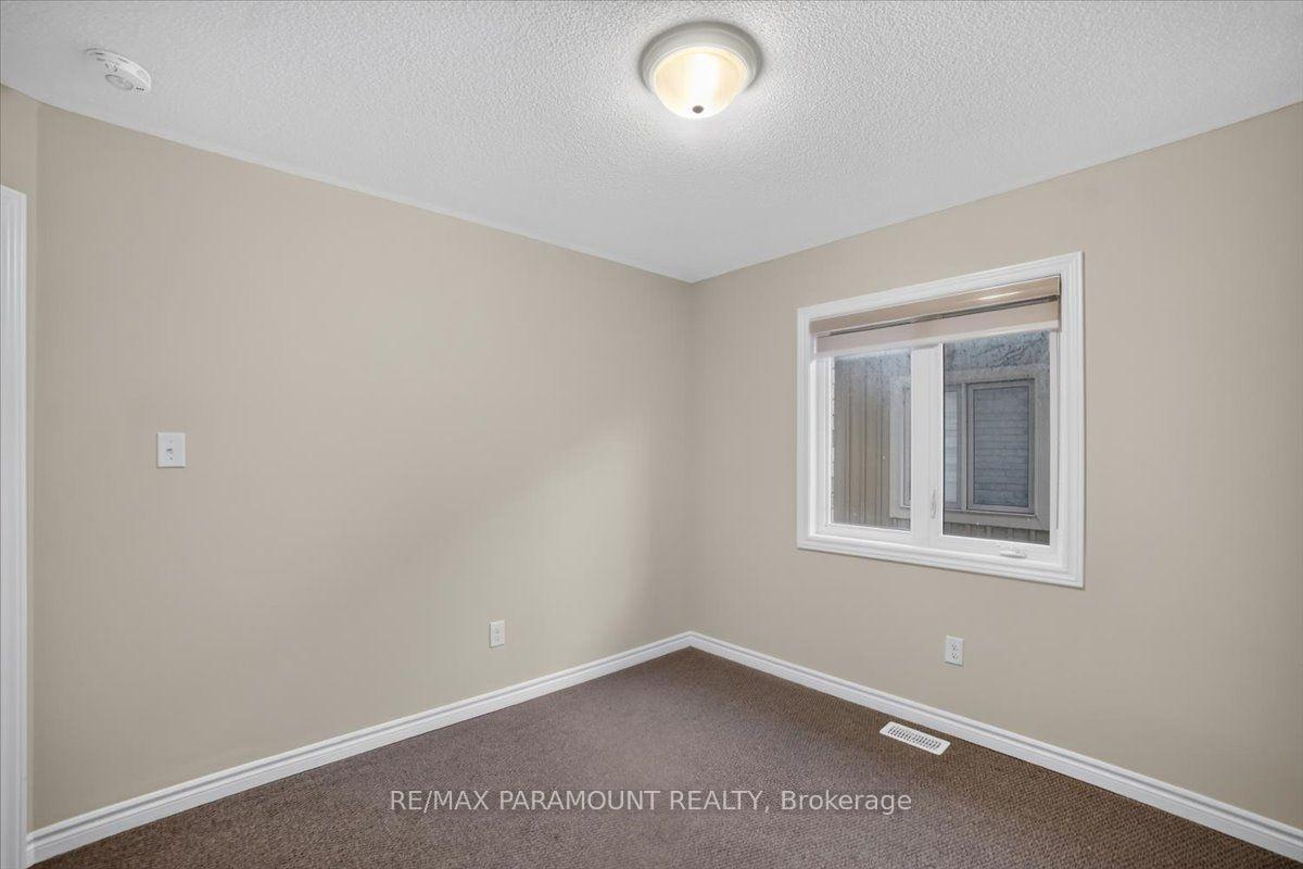 Photo 24 of 61 Tracey Lane E, Collingwood — HOMEH