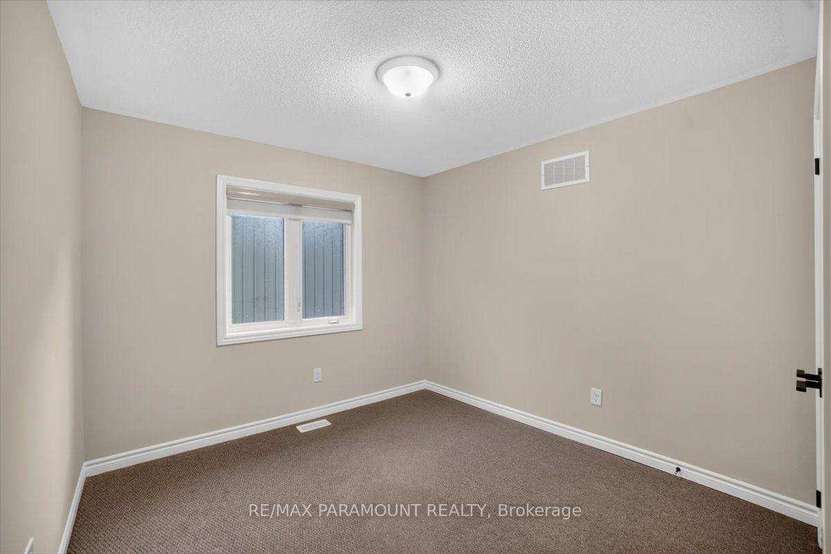 Photo 27 of 61 Tracey Lane E, Collingwood — HOMEH